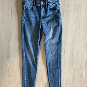 Women’s American Eagle High Rise Jeggings, size 6 short